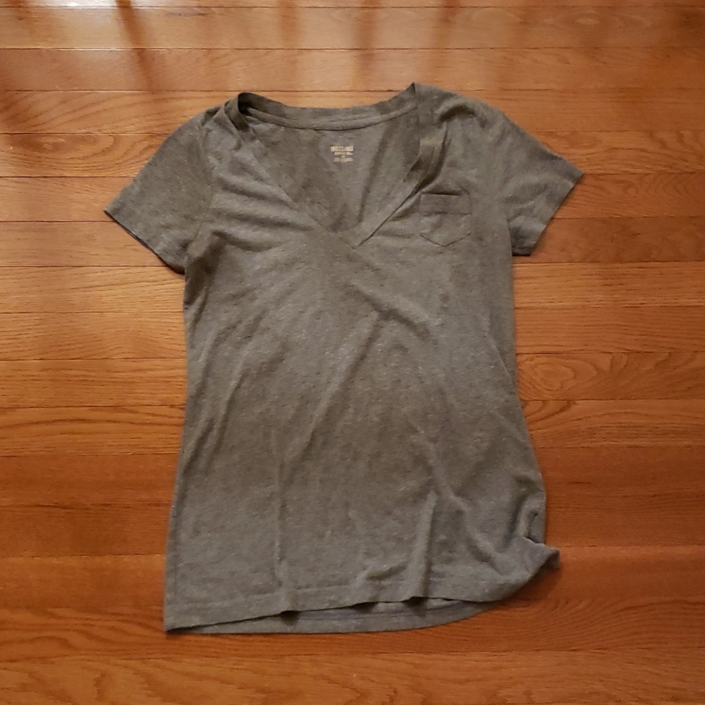 Mossimo Supply Co Large Grey Fitted Tee